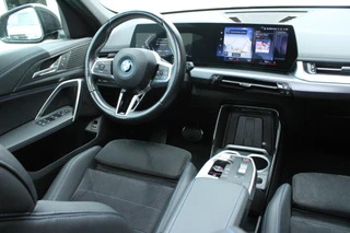 BMW X1 BMW X1 xDrive25e M-SPORT PANORAMA SFEERVERLICHTING CAMERA - afbeelding nr 53