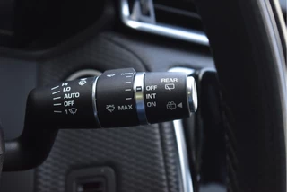 Land Rover Range Rover Velar Land Rover Range Rover Velar 2.0 P250 Turbo AWD R-Dynamic Drive Pro Pack | Keyless | Digitale tellers | Pano.dak | Carplay | Adapt.CC | Camera | Meridian | Elekt.stoelen - afbeelding nr 55