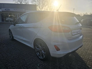 Ford Fiesta Ford Fiesta 1.0 EcoBoost Hybrid ST-Line X | Adaptive cruise control | Winter Pack | Dodehoeksensoren | Full-LED koplampen | Achteruitrijcamera | Draadloze telefoonlader | Privacy glass - afbeelding nr 6