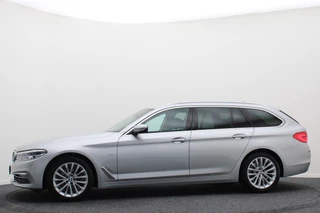 BMW 5 Serie BMW 5 Serie Touring 520i High Executive Leer, Head-Up, Elektrische Stoelen, Navigatie, Bluetooth, PDC, Trekhaak, 18'' - afbeelding nr 8