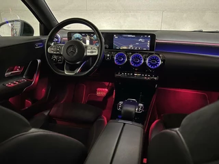 Mercedes-Benz A-Klasse Mercedes A-klasse 180 AMG Matgrijs Sfeerverlichting Carplay - afbeelding nr 26