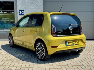 Volkswagen up! Volkswagen Up! 1.0 BMT high up! R-line/Climate/Cruise/NLauto/17inchLM/Stoelverw/Blackpack/NLAuto - afbeelding nr 2