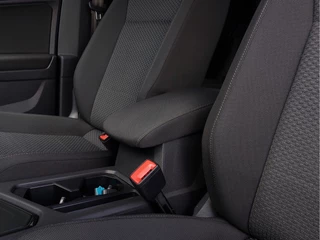 Volkswagen Tiguan Allspace 1.5 TSI 150pk DSG Comfortline Business | Navi | Clima | Adap. Cruise | Keyless Entry | Pdc V+A | Stoelverwarming | Rijstrook+Licht+Regensensor | Privacy Glass | 17''lm | Trekhaak - afbeelding nr 26