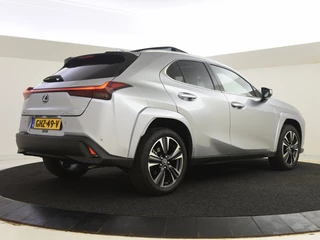 Lexus UX - afbeelding nr 8