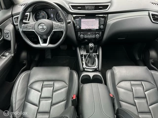 Nissan QASHQAI Nissan Qashqai 1.3 DIG-T Premium Edition Aut Pano Leer Navi 360°Cam Keyless 19