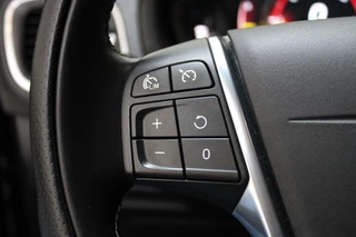 Volvo V40 Volvo V40 2.0 D3 Business Sport PANO| R DESIGN - afbeelding nr 34