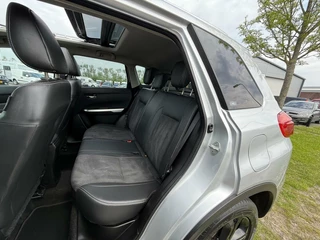 Suzuki Vitara Suzuki Vitara 1.6 High Executive Panodak,Trekhaak,Clima,cruise - afbeelding nr 11