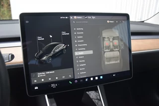 Tesla Model 3 - afbeelding nr 15