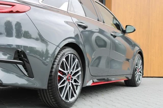 Kia ProCeed Kia ProCeed 1.6 T-GDi GT 204PK | Pano | JBL | Sportuitlaat - afbeelding nr 19