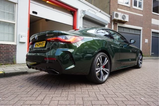 BMW 4 Serie BMW 4 Serie Coupé 440i xDrive High Executive | M-SPORT | SAN REMO GRUN | Panoramadak | Harman Kardon | Head Up Display | Adaptieve demping | APPLE CarPlay | 360 graden Camera - afbeelding nr 9