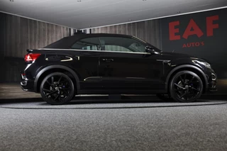 Volkswagen T-Roc Volkswagen T-Roc Cabrio 1.5 TSI R-Line / AUT / Acc / Digital Cockpit / Lane Assist / Dode Hoek / Leder / Camera / Navi / 20 Inch - afbeelding nr 30
