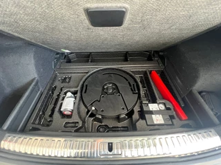 Audi Q3 Audi Q3 35 TFSI Advanced AUTOMAAT NL AUTO Lichtmetalen velgen 20