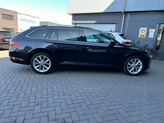 Škoda Superb - afbeelding nr 11