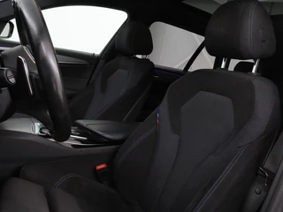 BMW 5 Serie BMW 5-serie 540d xDrive M Sport | Panoramadak | Head-Up |  Adaptive cruise | Carplay | Alcantara | Harman/Kardon | Stoelverwarming | Trekhaak | Sfeerverlichting - afbeelding nr 5