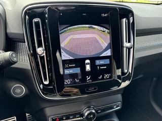 Volvo XC40 Volvo XC40 T4 Plug-In Hybrid R-Design | Trekhaak | Keyless Entry | Park. Camera | Stoelverwarming | Voorruitverwarming | - afbeelding nr 24