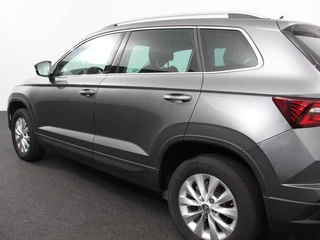 Škoda Karoq Skoda Karoq 1.5 TSI 150pk DSG Ambition | Navigatie | Apple Carpla/Android Auto | Camera | Climate Control | Adaptive Cruise control | Lichtmetalen Velgen - afbeelding nr 30