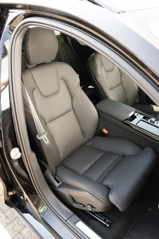 Volvo V60 Volvo V60 T6 Plug-in hybrid AWD Plus Dark | 360 camera | 19