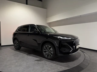 Geely Starray EM-i 1.5 Max+
