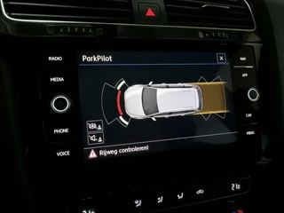 Volkswagen Golf Volkswagen Golf 1.5 TSI 2x R-Line Virtual CarPlay ACC NAP - afbeelding nr 36