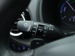 Hyundai Kona Hyundai Kona 1.6 GDI HEV Fashion | Trekhaak | Navigatie | Camera | Head-up di - afbeelding nr 30