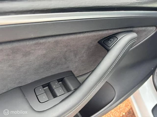 Tesla Model 3 Tesla Model 3 Performance AWD 75 kWh - afbeelding nr 23