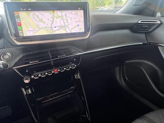 Peugeot 2008 Peugeot 2008 1.2 130 PK Automaat Allure Navi* Carplay Camera Stoelverwarming ACC DAB Keyless 17 Inch Velgen Parkeersensoren - afbeelding nr 14