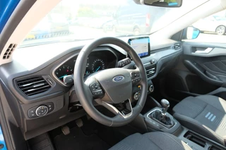 Ford Focus Ford Focus 1.0 EcoBoost Hybrid Active X 155pk Adaptieve Cruise | LED | Navigatie | Achteruitrijcamera | Climate control | 18 inch | Apple Carplay - afbeelding nr 10