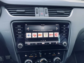 Škoda Octavia OCTAVIA 1.0 BUSINESS DSG | LEER | CARPLAY| TREKHAAK | STOELV. - afbeelding nr 22