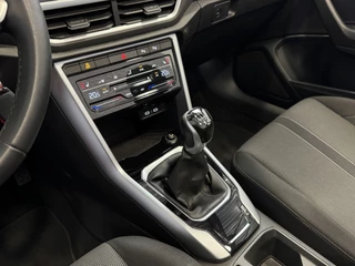 Volkswagen T-Roc Volkswagen T-Roc Cabrio TSI VIR.COCKPIT CARPLAY NAVI IQ.LED STOEL/STUUR.VERW DAB ADAP.CRUISE 05/2024 