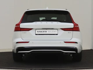 Volvo V60 Volvo V60 2.0 B4 Plus Dark | Trekhaak | Schuif-/Kanteldak | H&K Audio | - afbeelding nr 4