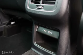 SEAT Ateca Seat Ateca 1.5 TSI FR / Pano / Navi / Beats / Carplay - afbeelding nr 13
