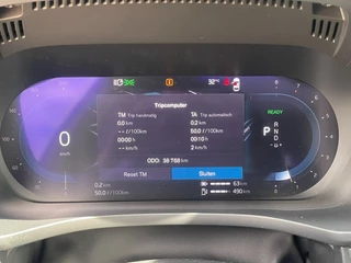 Volvo XC60 Volvo XC60 2.0 T6 Plug-In Hybrid AWD Dark Panoramadak / Trekhaak / Leder - afbeelding nr 17