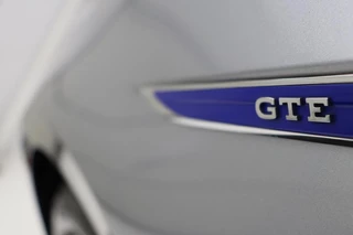 Volkswagen Passat Volkswagen Passat 1.4 TSI PHEV GTE Business | Trekhaak | Carplay |  Matrix LED | Adaptive cruise | Camera | Navigatie | Side Assist | Parkeerhulp - afbeelding nr 31