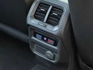 Volkswagen Tiguan Volkswagen Tiguan 1.4 TSI ACT Aut Lane ass Volledig onderhouden Navi Apple CarPlay Stoel vw Nieuwe APK Perfecte conditie - afbeelding nr 33