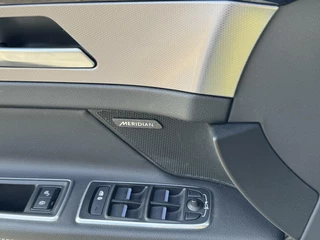 Jaguar XF Jaguar XF 2.0 200pk Automaat R-Sport,Portfolio,Navi,Xenon,18