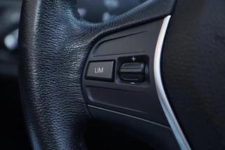 BMW 3 Serie BMW 3-serie Touring 318i Sportline / PANODAK / LED / PDC V+A / NAVI - afbeelding nr 20