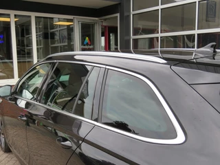 Škoda Octavia Škoda Octavia Combi 1.4 TSI 204pk IV PHEV Business Edition / Stoel & stuurwiel verwarming / Navi / Led / 18 Inch / BOVAG garantie - afbeelding nr 18