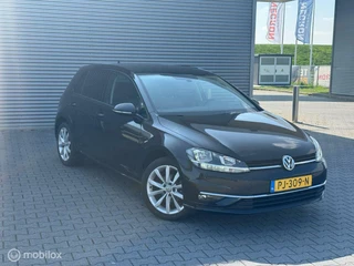 Volkswagen Golf Volkswagen Golf 1.0 TSI Highline Business R - afbeelding nr 1