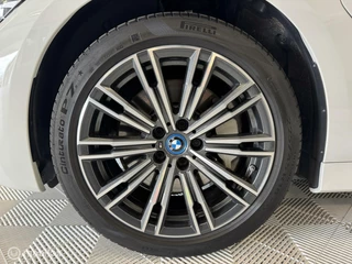 BMW 3 Serie BMW 330e Touring M sport | Shadowline | ACC | PRO | Connect - afbeelding nr 24