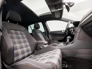 Volkswagen Golf Volkswagen Golf 1.4 TSI GTE 204Pk Automaat (SCHUIFDAK, NAVIGATIE, CLIMATE, CAMERA, GETINT GLAS, SPORTSTOELEN, LED KOPLAMPEN, CRUISE, NIEUWE APK, NIEUWSTAAT) - afbeelding nr 8