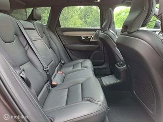 Volvo V90 Volvo V90 2.0 T8 Twin Engine AWD R-Design|Pano|Trekhaak|Leder|B&W - afbeelding nr 42