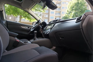 Nissan QASHQAI Nissan QASHQAI 1.2 N-Connecta NL AUTO | NAP | Panoramadak | 360 camera | Lane Departure | Premium Pearl White Parelmoer | Navi | Blue Tooth + DAB | Keyless - afbeelding nr 37