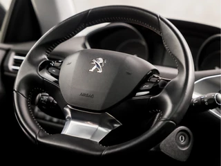 Peugeot 308 Peugeot 308 SW 1.2 PureTech Sport (PANORAMADAK, APPLE CARPLAY, GROOT NAVI, ADAPTIVE CRUISE, PARKEERSENSOREN, SPORTSTOELEN, GETINT GLAS, CRUISE, DAB+, NIEUWSTAAT) - afbeelding nr 17