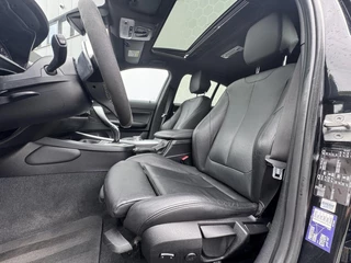 BMW 1 Serie BMW 1-serie M135i Executive RWD Schuifdak Xenon Leer Carplay - afbeelding nr 6