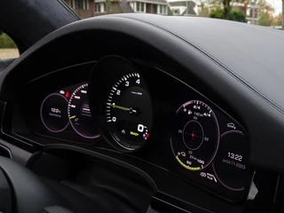 Porsche Cayenne Porsche Cayenne Coupé 3.0 474PK E-Hybrid / Sport Design / carbon / 22'' / LED *NAP* - afbeelding nr 20