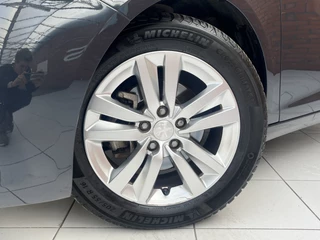 Peugeot 308 | Stoelverwarming | Carplay/Android Auto | - afbeelding nr 4