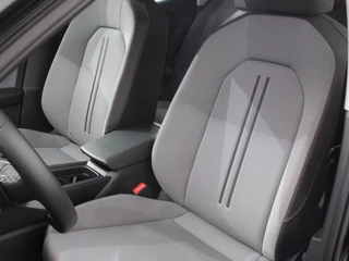 SEAT Leon SEAT Leon 1.0 eTSI 110pk DSG Style Navigatie Apple Carplay/ Android Auto Camera Parkeersensoren Stoel- en stuurverwarming Cruise Control Virtual Cockpit Climate Control - afbeelding nr 10