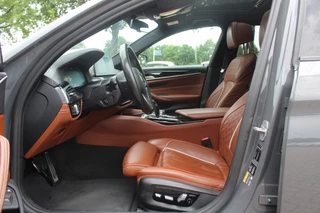 BMW 5 Serie BMW 5 Serie 530e iPerformance High Executive / Schuifdak / 360Camera / Head-up / 20'' / Volleder / Harman Kardon / Keyless / Navigatie / Stoelventilatie / Stuurverwarming / Dodehoek / ACC - afbeelding nr 10