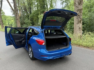 Ford Focus Ford Focus Wagon 1.5 EcoBoost ST Line Business - afbeelding nr 37
