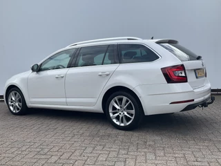 Škoda Octavia Škoda Octavia Combi 1.5 TSI 150pk Automaat Trekhaak Carplay Stoelverw Cruise NL-Auto! - afbeelding nr 2